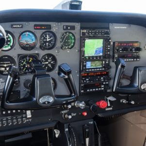 Introductory Flight Lesson In A 4-Seat Cessna 172